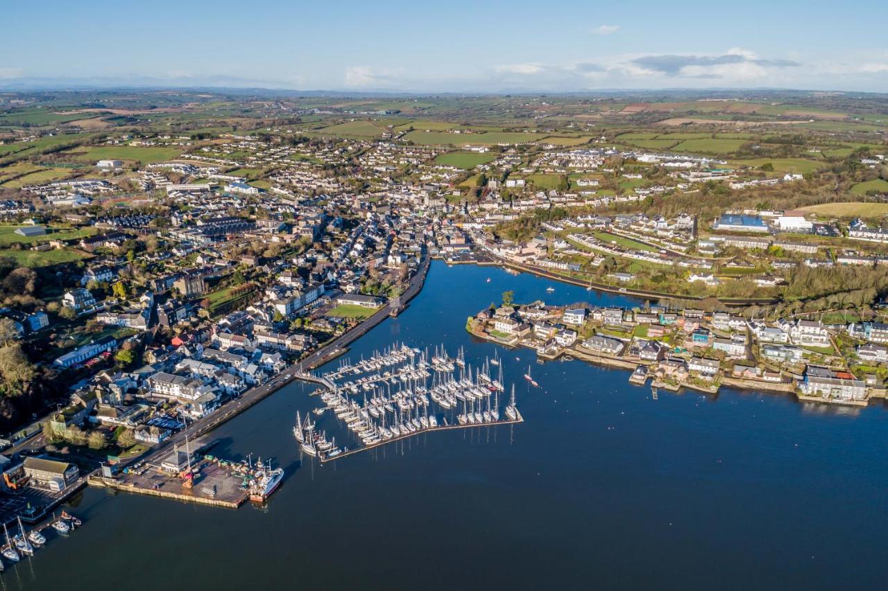 River Views,Kinsale, Hosted By Exquisite Holiday Homes, Sleeps 26 Корк Экстерьер фото